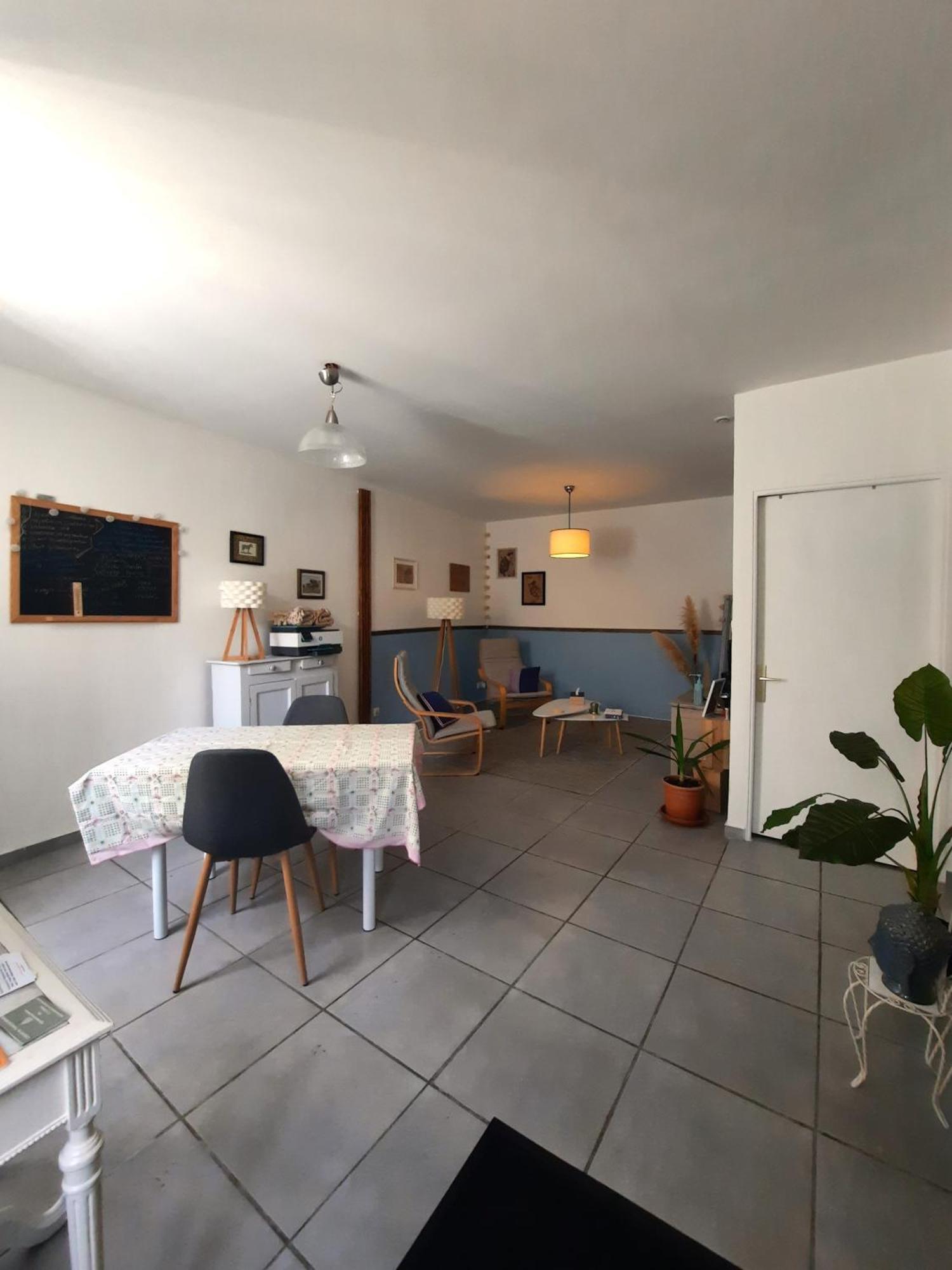 Agreable Appartement T2 Proche Centre Nîmes Exterior foto